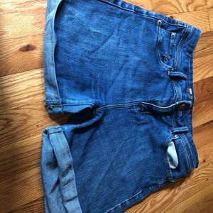 Levi Strauss Jean Shorts size 28